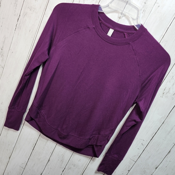 Athleta Women's Purple Mindset Tulip Hem Knit Sweatshirt Long Sleeve Size XSP. - Picture 2 of 7
